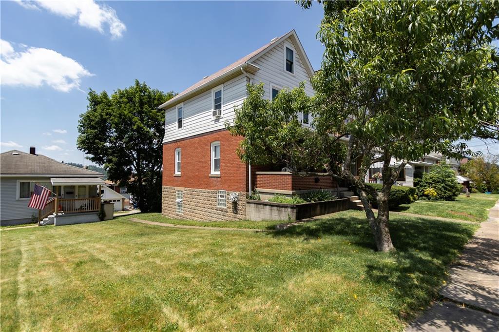 403 Gilmore Avenue Trafford, PA 15085 - Photo 2 of 16