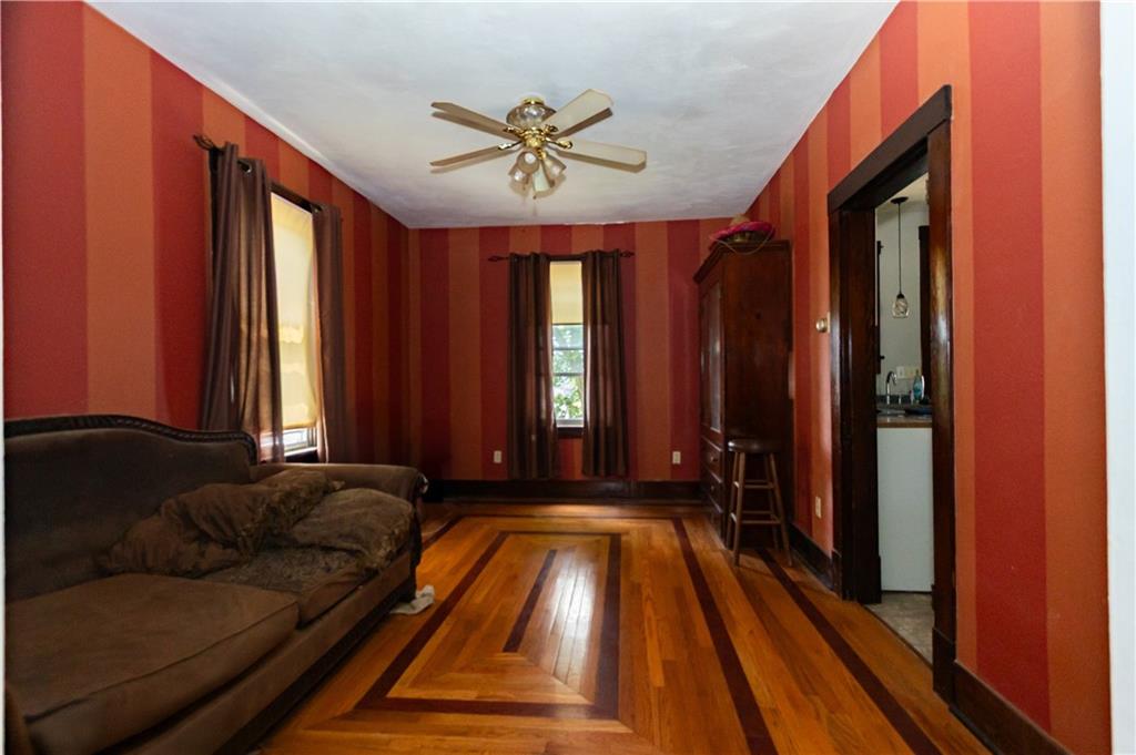 403 Gilmore Avenue Trafford, PA 15085 - Photo 7 of 16