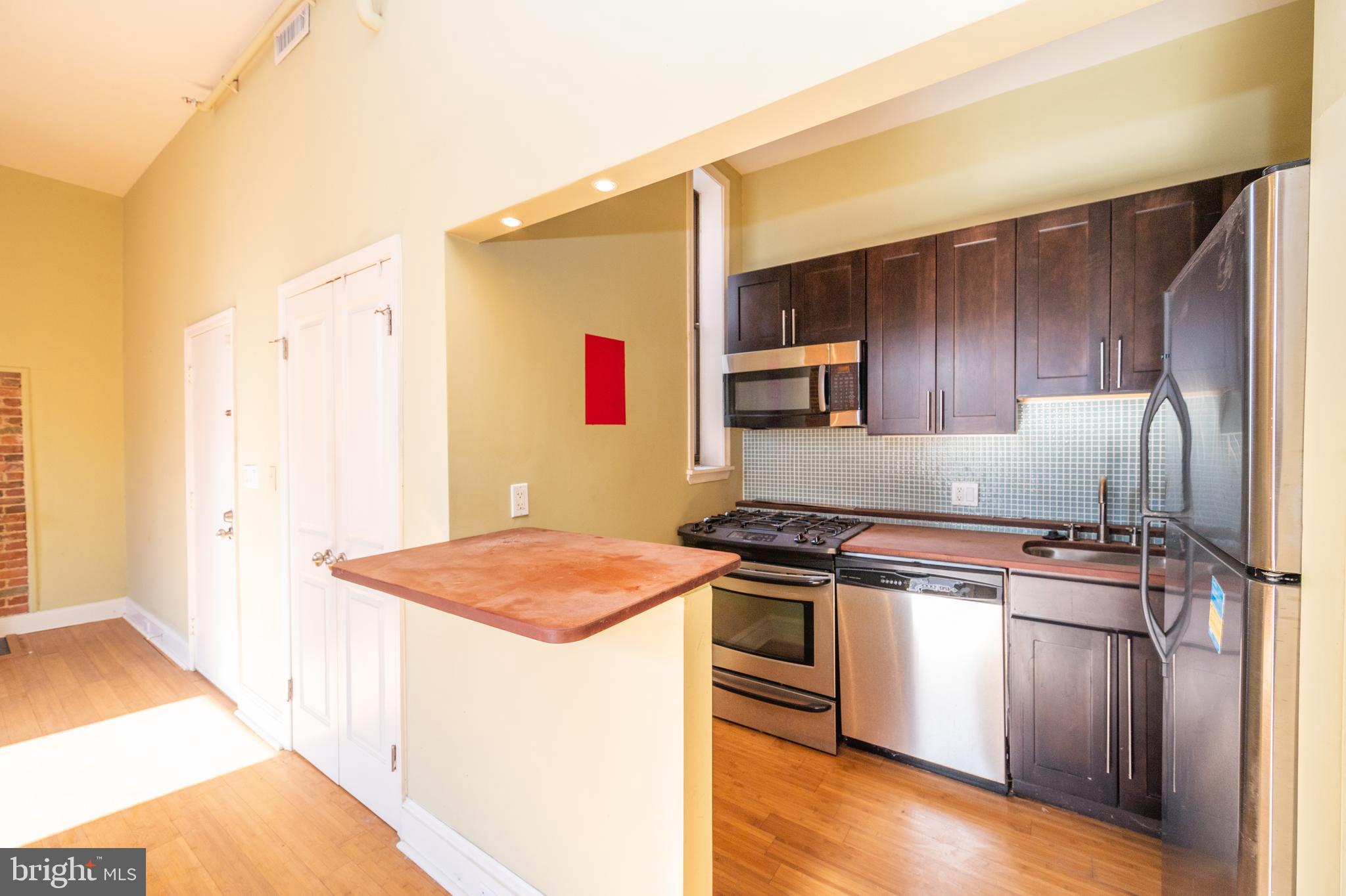 1018 North Charles Street, Unit R2 Baltimore, MD 21201 - Photo 15 of 25