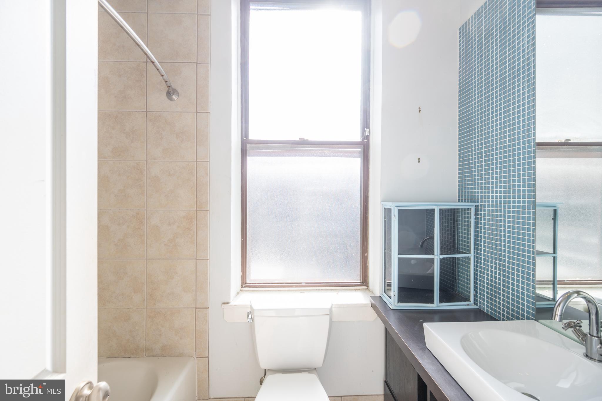 1018 North Charles Street, Unit R2 Baltimore, MD 21201 - Photo 23 of 25