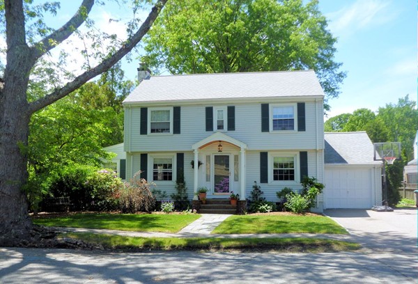 22 Hartley Road Belmont, MA 02478 - Photo 2 of 26 Gallery Image 2