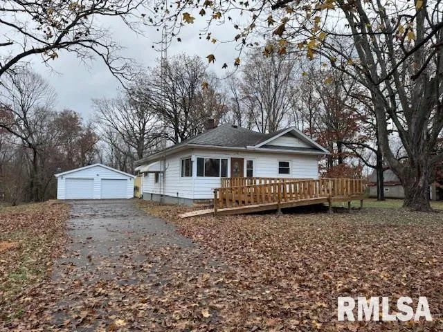 $299,900 | 5267 Old North Road, Christopher, IL 62822