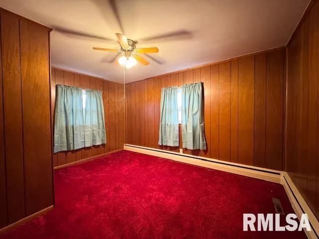 $299,900 | 5267 Old North Road, Christopher, IL 62822