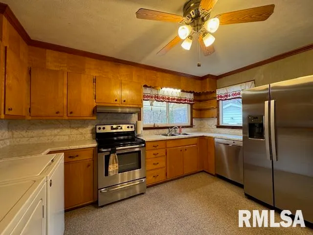 $299,900 | 5267 Old North Road, Christopher, IL 62822