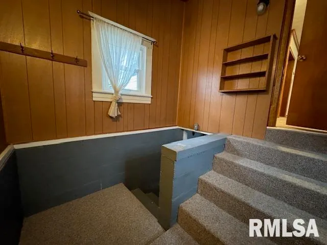 $299,900 | 5267 Old North Road, Christopher, IL 62822