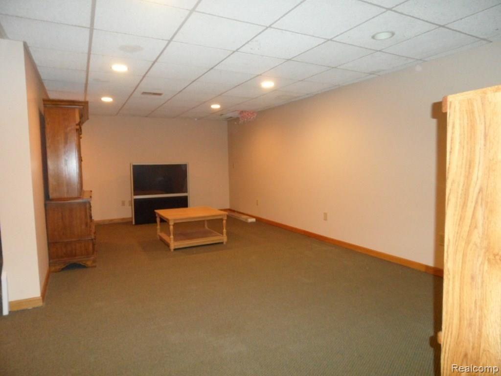 5564 Lange Road Howell, MI 48843 - Photo 21 of 26 Finished lower level