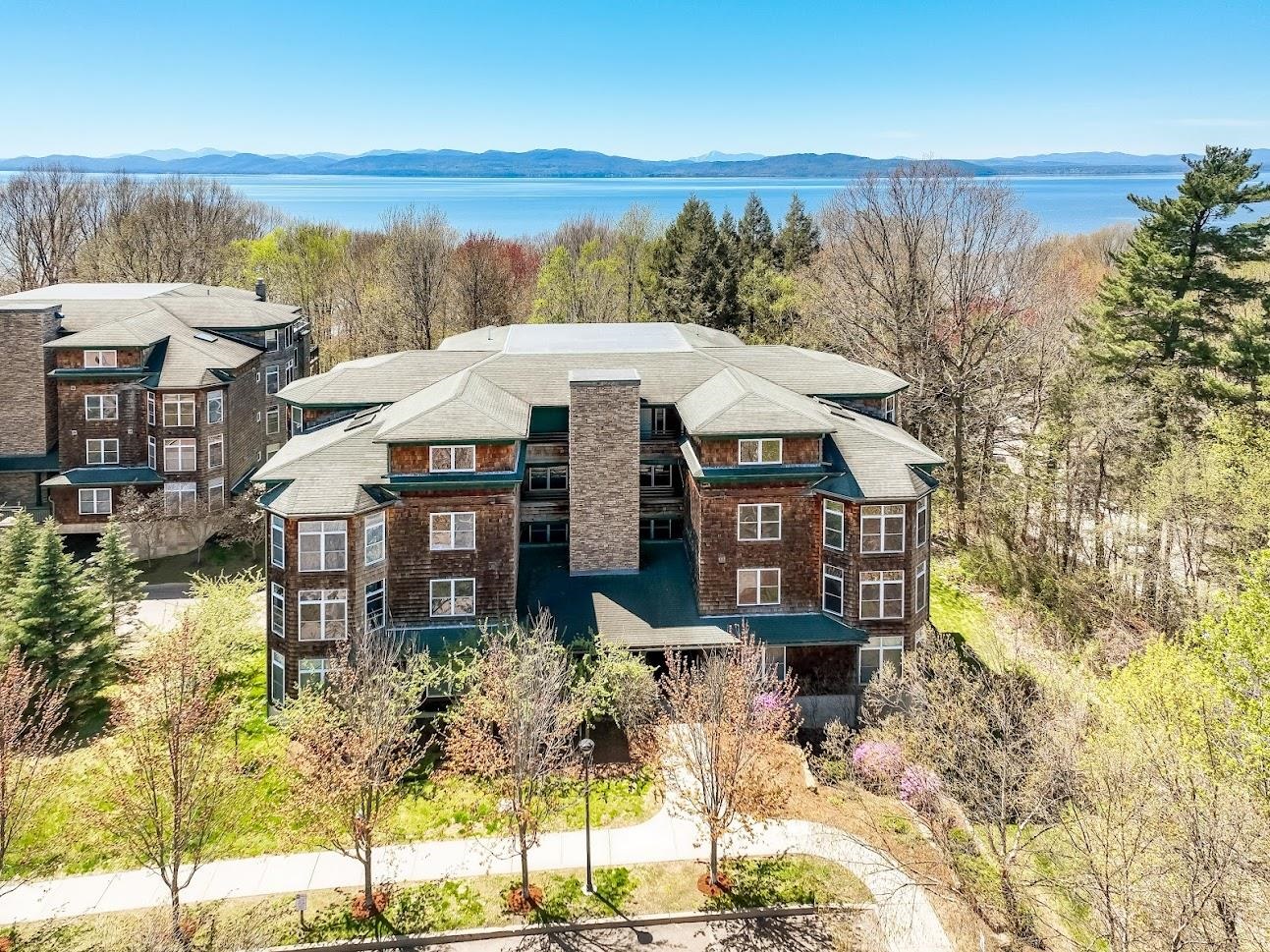 77 Claire Point Road, Unit 77 Burlington, VT 05408 - Photo 26 of 29 Gallery Image 26
