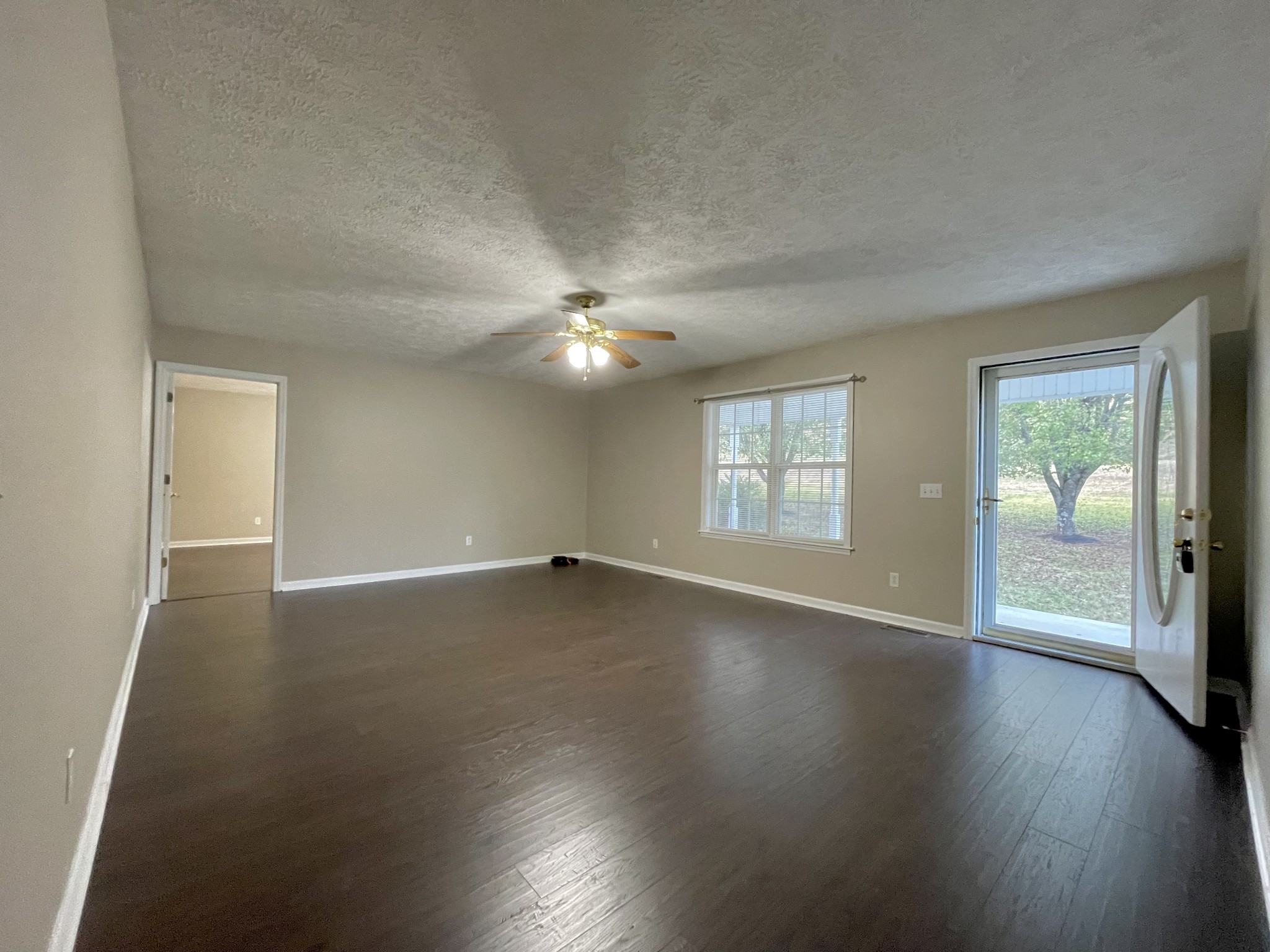 217 Hogan's Creek Road Carthage, TN 37030 - Photo 4 of 16 Gallery Image 4