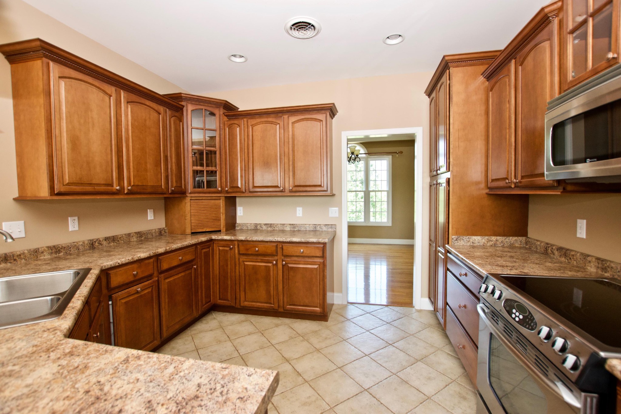 3252 Sam James Road Maryville, TN 37803 - Photo 12 of 37 Gallery Image 12