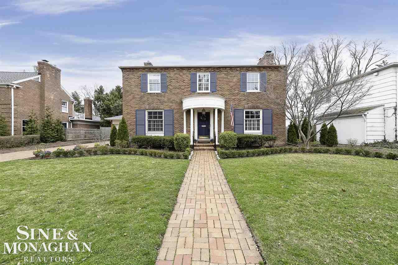 34 Edgemere Road Grosse Pointe Farms, MI 48236 - Photo 1 of 67