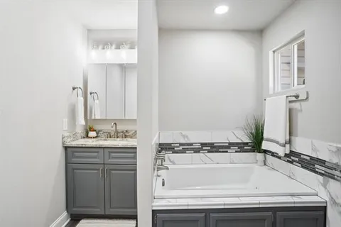 $525,000 | 28555 Persimmon Lane, Abita Springs, LA 70420