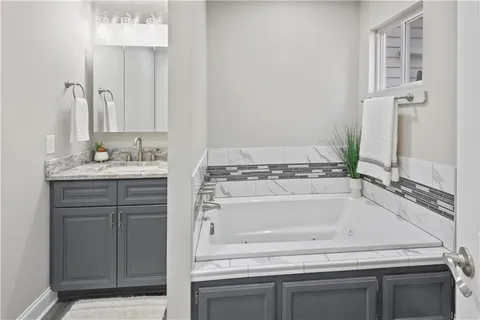 $555,000 | 28555 Persimmon Lane, Abita Springs, LA 70420