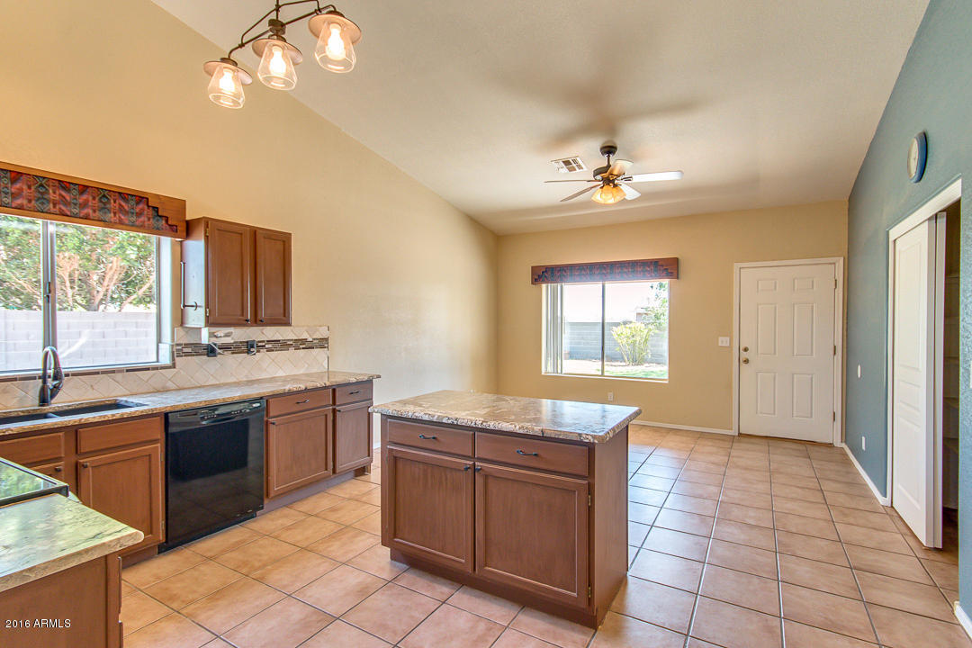 9931 East Adobe Road Mesa, AZ 85207 - Photo 6 of 35 10-Adobe