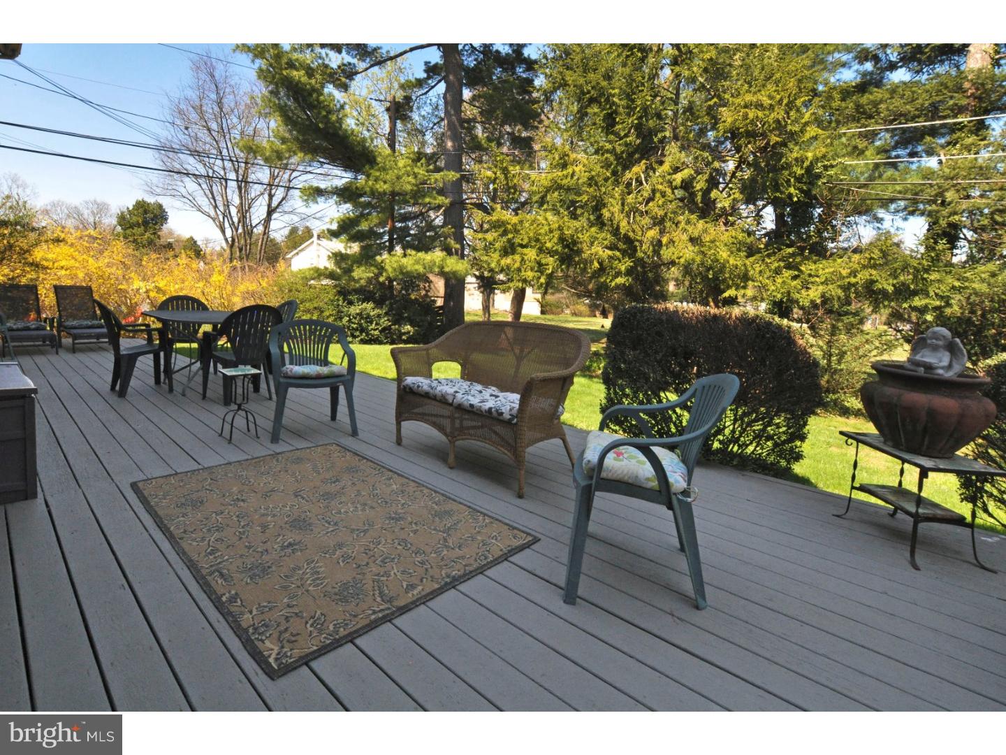 527 Davis Road Cheltenham, PA 19012 - Photo 22 of 25 Deck