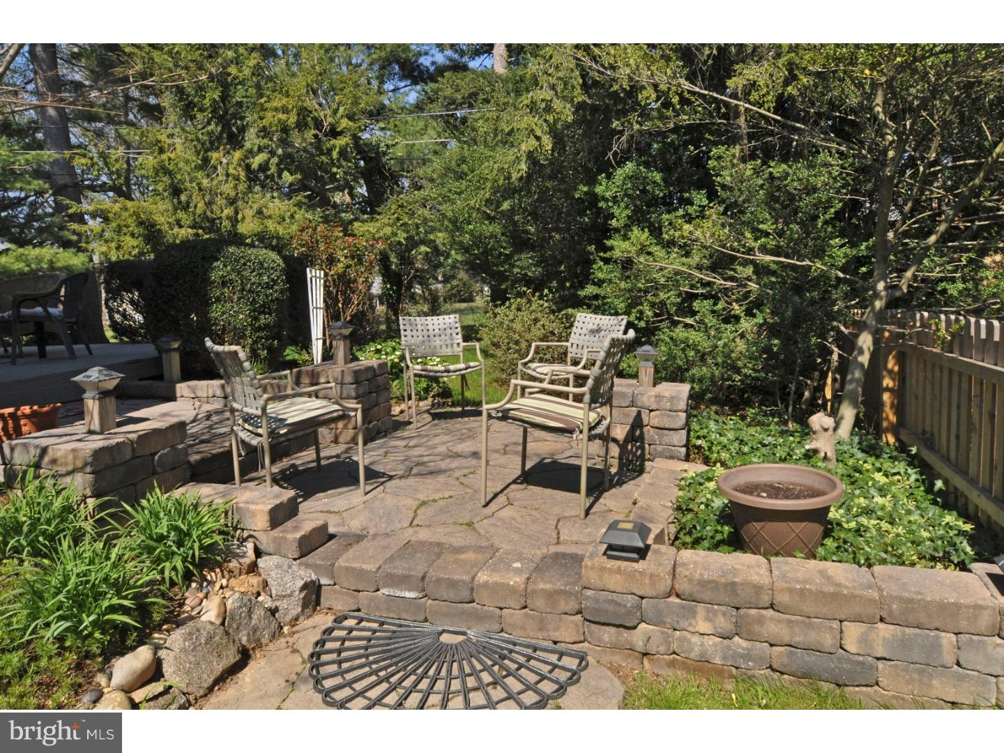 527 Davis Road Cheltenham, PA 19012 - Photo 24 of 25 Patio