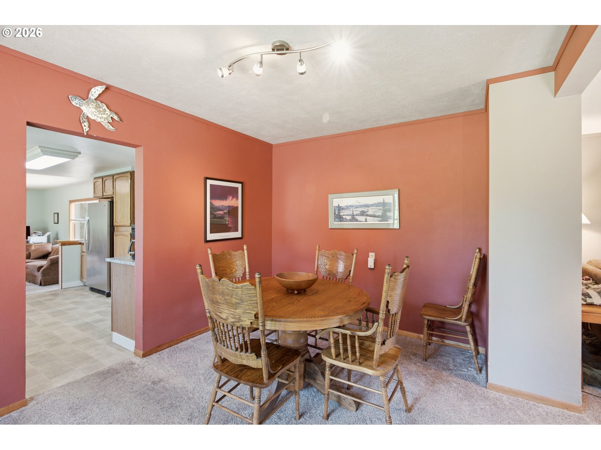 1109 Country Club Road Hood River, OR 97031 - Photo 10 of 40