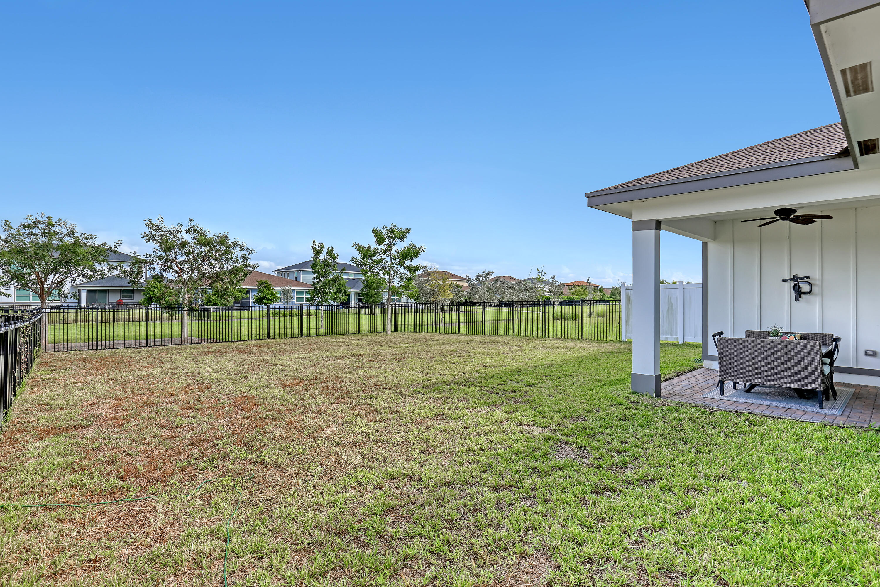 1326 Arrowhead Point Road Loxahatchee, FL 33470 - Photo 28 of 38 1326 Arrowhead (36)