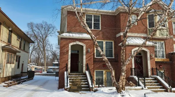 $290,000 | 613 South Grand Avenue, Lansing, MI 48933