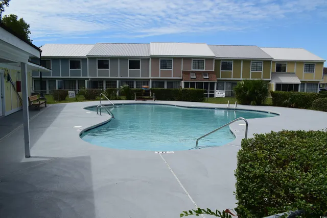 $165,900 | 1208 Pinegrove Drive, Unit H, Myrtle Beach, SC 29577