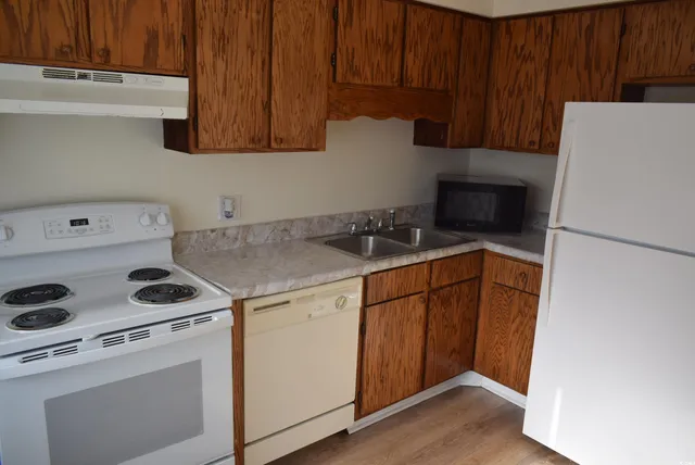 $165,900 | 1208 Pinegrove Drive, Unit H, Myrtle Beach, SC 29577