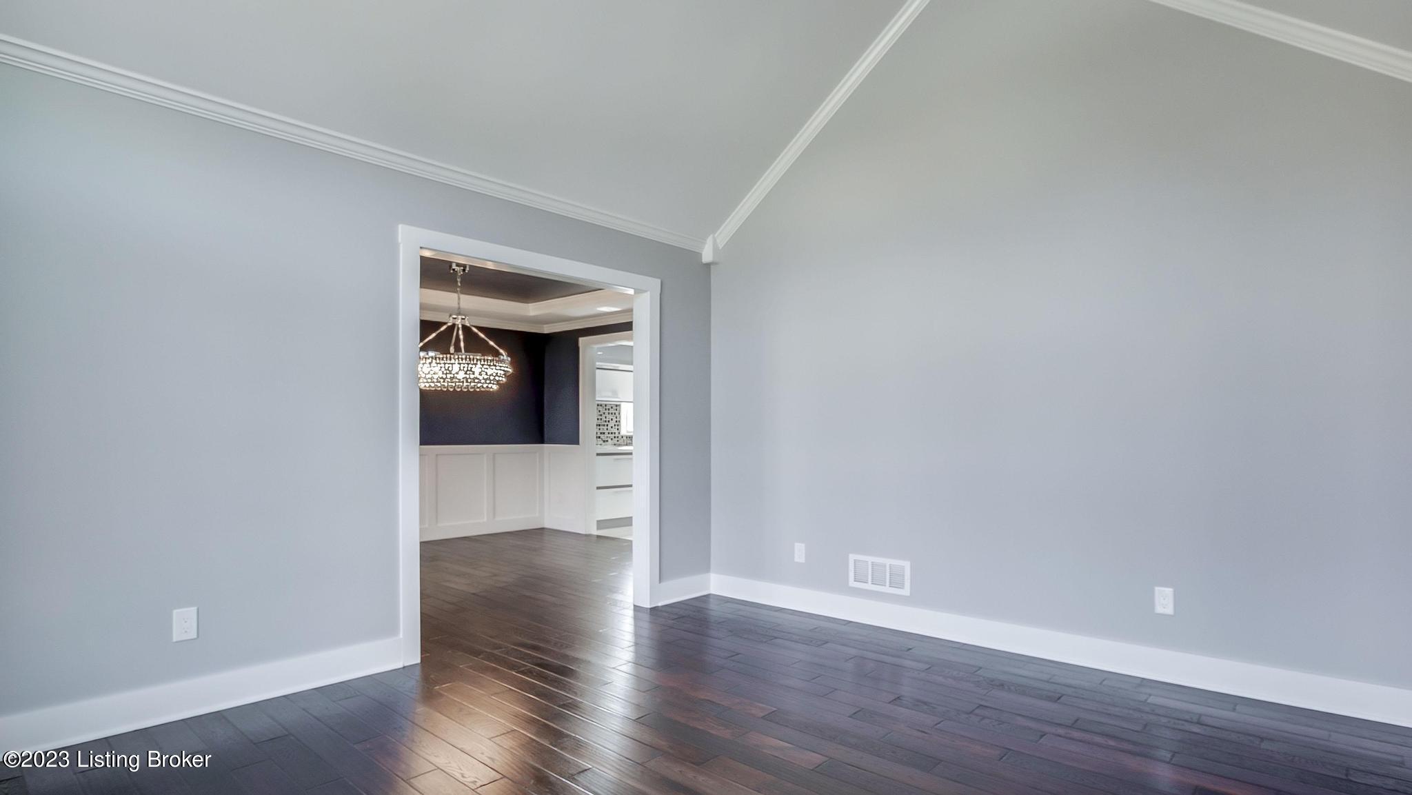 10404 Long Home Road Louisville, KY 40291 - Photo 20 of 71 10404_LongHomeRd_40291_506