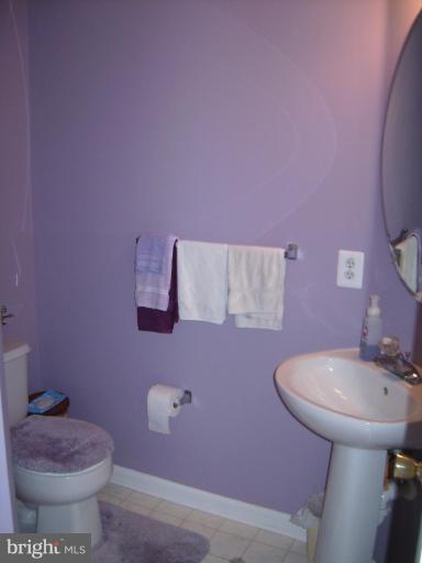 476 Manor Road Aberdeen, MD 21001 - Photo 13 of 13 Powder Room