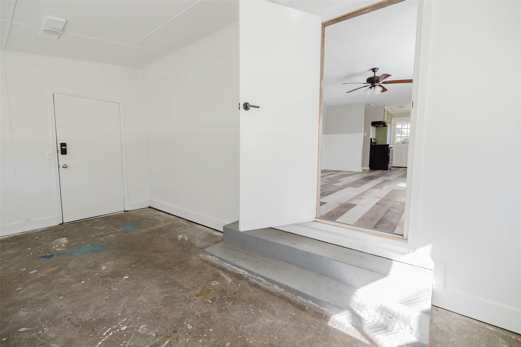2518 Daugherty Street Waller, TX 77484 - Photo 30 of 32 a view of a bedroom
