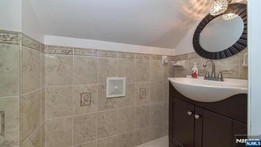 28 Ferndale Road Wayne, NJ 07470 - Photo 30 of 35