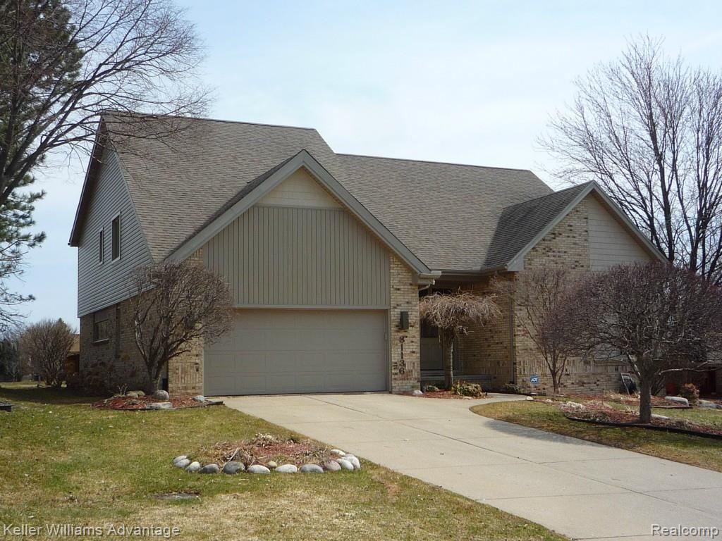 31136 Country Ridge Circle Farmington, MI 48331 - Photo 2 of 26 P1040222.jpg