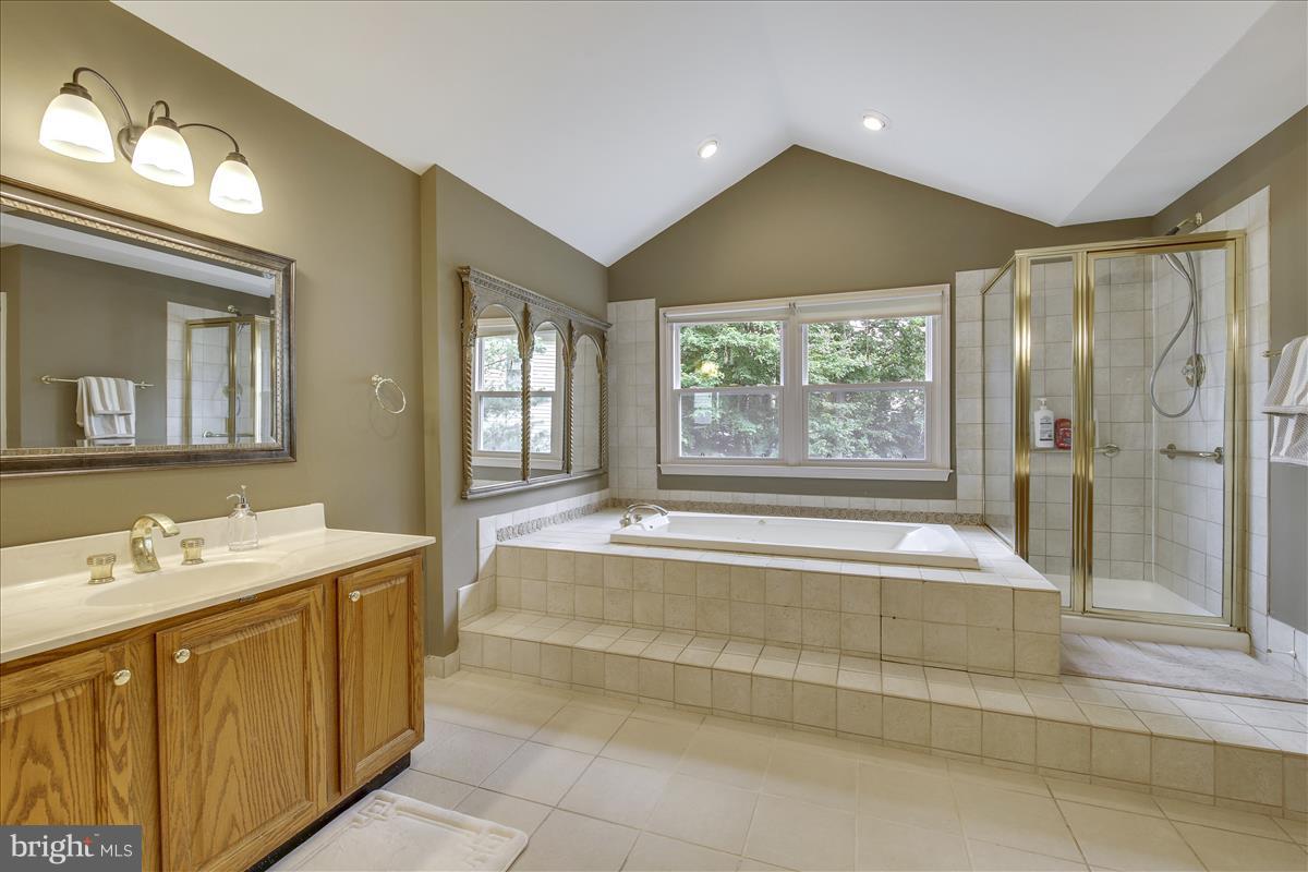13121 Riviera Terrace Silver Spring, MD 20904 - Photo 16 of 30 A Wow!