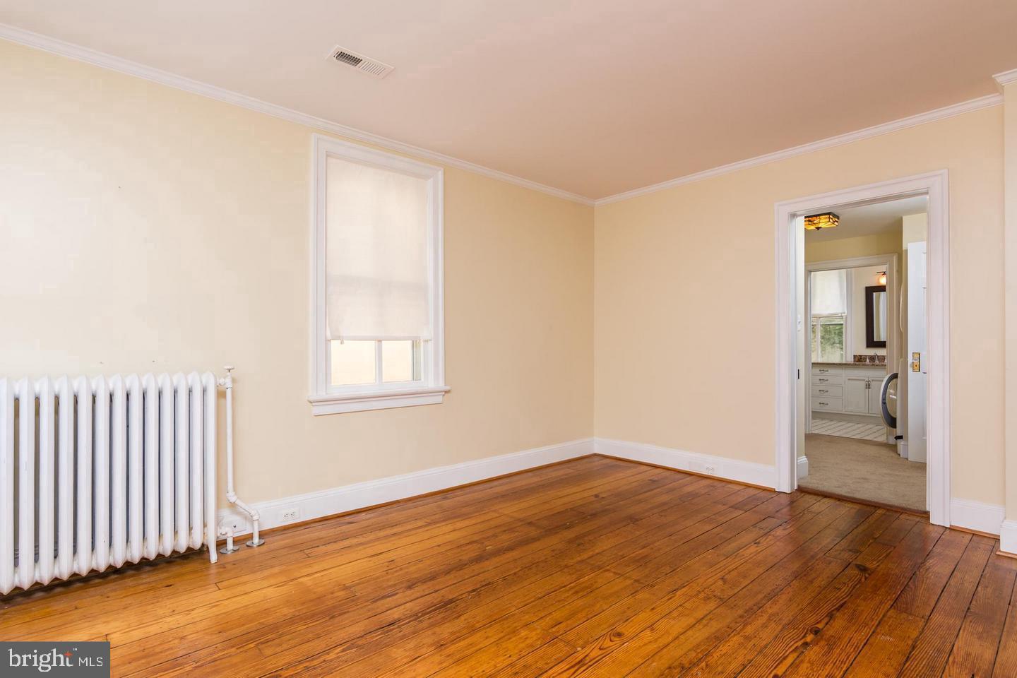 151 Duke Of Gloucester Street Annapolis, MD 21401 - Photo 16 of 28 wooden floor in an empty room