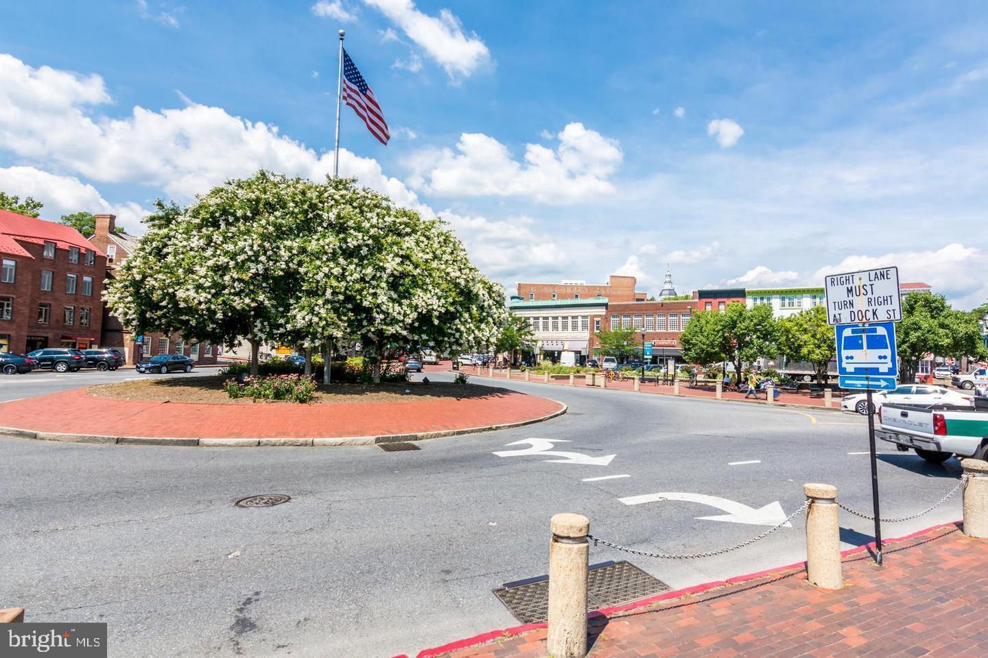 151 Duke Of Gloucester Street Annapolis, MD 21401 - Photo 28 of 28 a street view with tall buildings