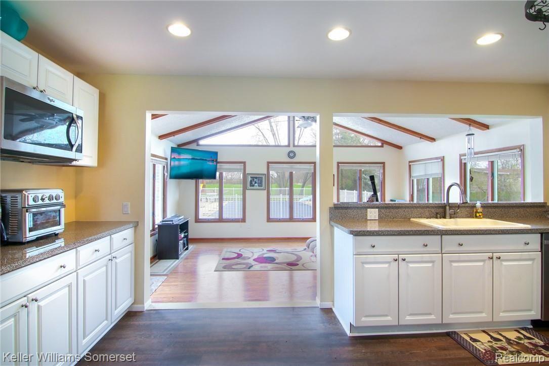 50276 Fairchild Road New Baltimore, MI 48051 - Photo 18 of 45 IMG_1247b.jpg