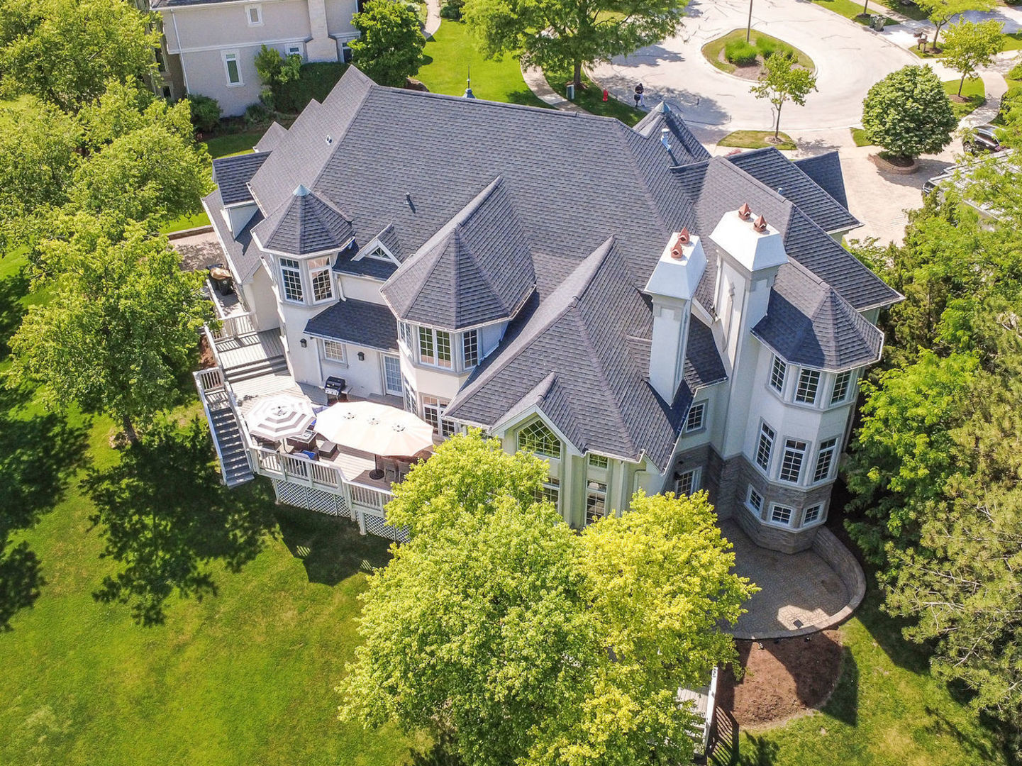 10 Clubside Court Burr Ridge, IL 60527 - Photo 4 of 44 Gallery Image 4