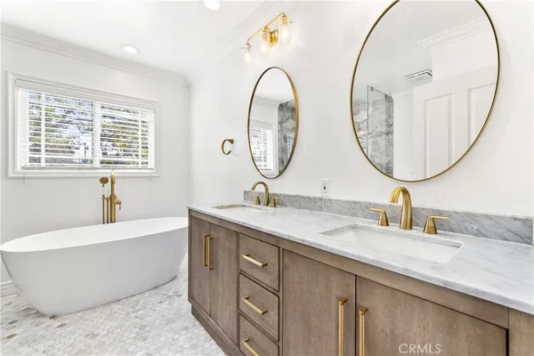 $5,750 | 5400 Columbus Avenue, Sherman Oaks, CA 91411