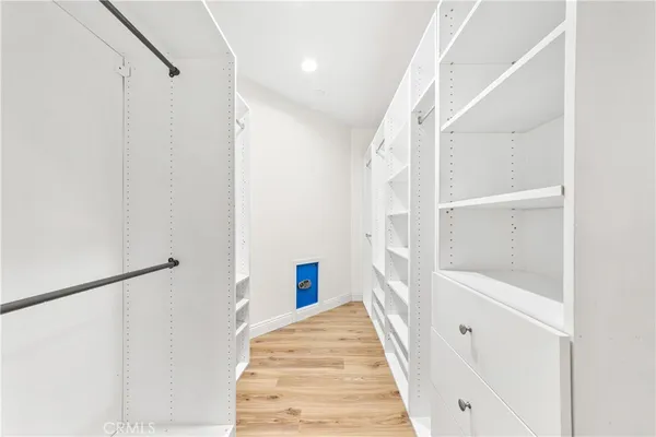 $5,750 | 5400 Columbus Avenue, Sherman Oaks, CA 91411