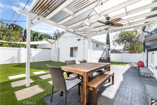 $5,750 | 5400 Columbus Avenue, Sherman Oaks, CA 91411