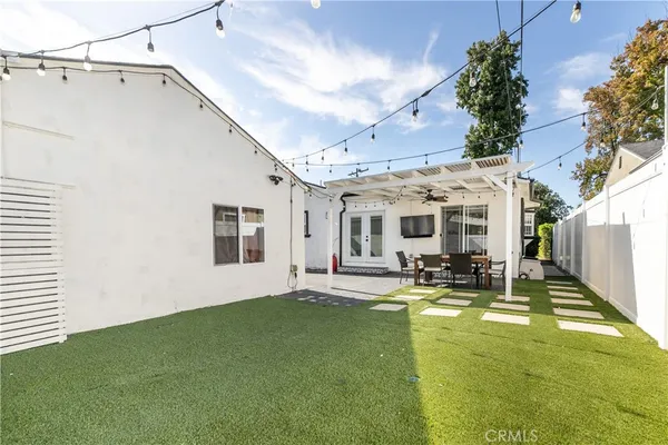$5,750 | 5400 Columbus Avenue, Sherman Oaks, CA 91411
