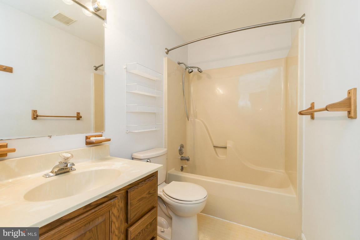 12 Montgomery Road Owings Mills, MD 21117 - Photo 17 of 29 Bath