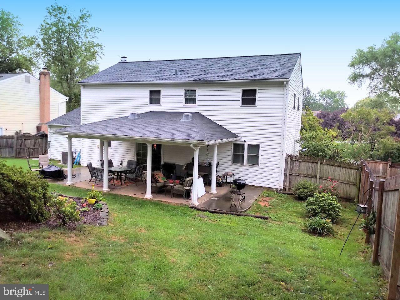 17108 Whites Road Poolesville, MD 20837 - Photo 3 of 24