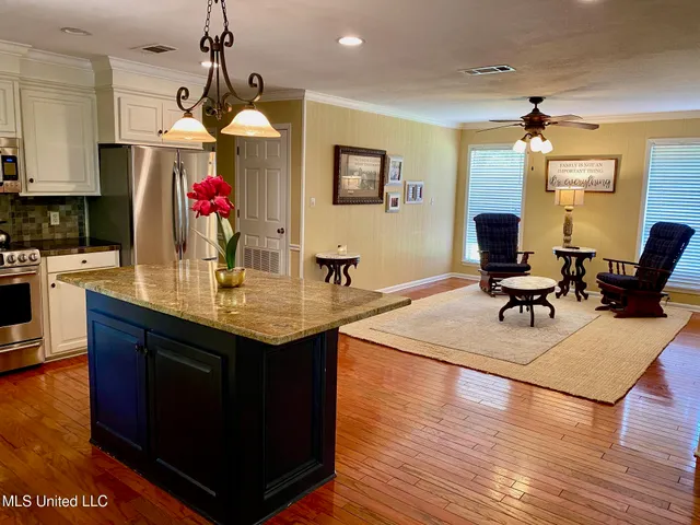 $335,000 | 1211 North Jordan Street, Carthage, MS 39051