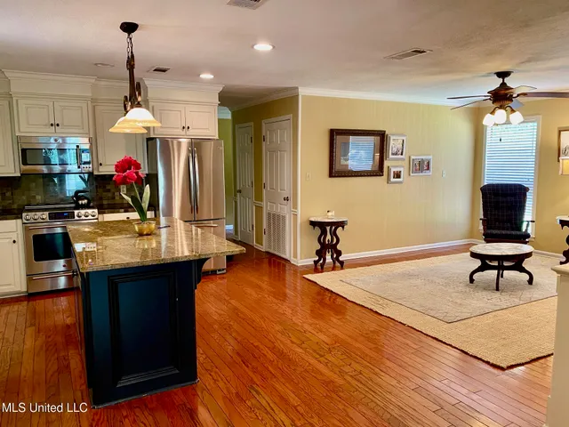 $335,000 | 1211 North Jordan Street, Carthage, MS 39051