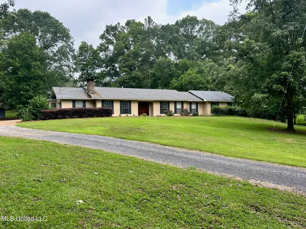 $335,000 | 1211 North Jordan Street, Carthage, MS 39051