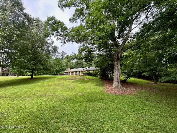 $335,000 | 1211 North Jordan Street, Carthage, MS 39051