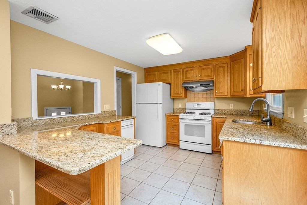 5 Shepard Road Franklin, MA 02038 - Photo 14 of 41