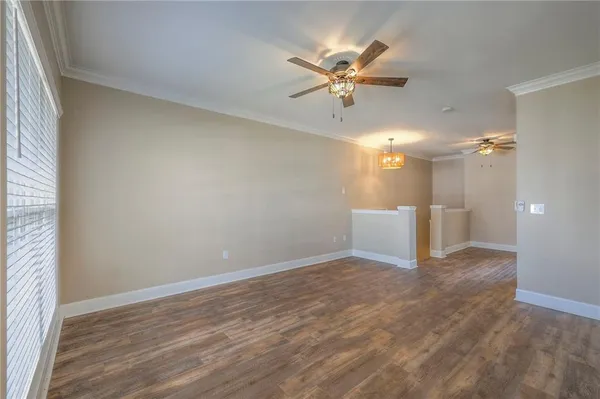 $235,000 | 11614 Tomahawk Creek Parkway, Unit I, Leawood, KS 66211