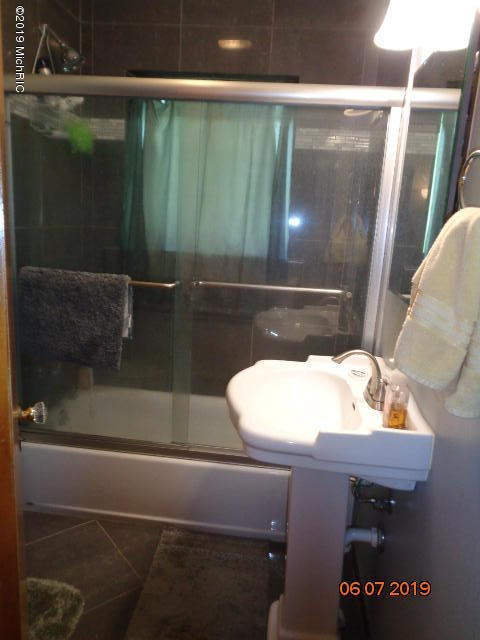 636 Chippewa Road Benton Harbor, MI 49022 - Photo 15 of 31 DSC06207