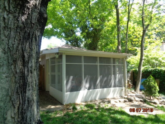 636 Chippewa Road Benton Harbor, MI 49022 - Photo 20 of 31 DSC06212
