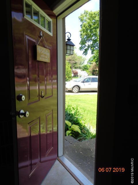 636 Chippewa Road Benton Harbor, MI 49022 - Photo 3 of 31 DSC06203