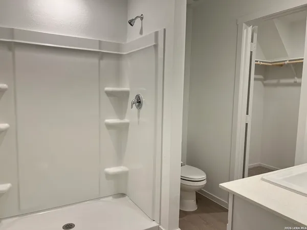 $2,200 | 523 Layne Overlook, San Antonio, TX 78253